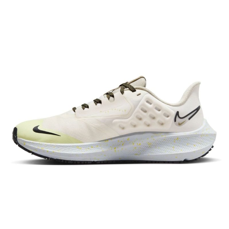 NIKE AURORA DO7626 100 02