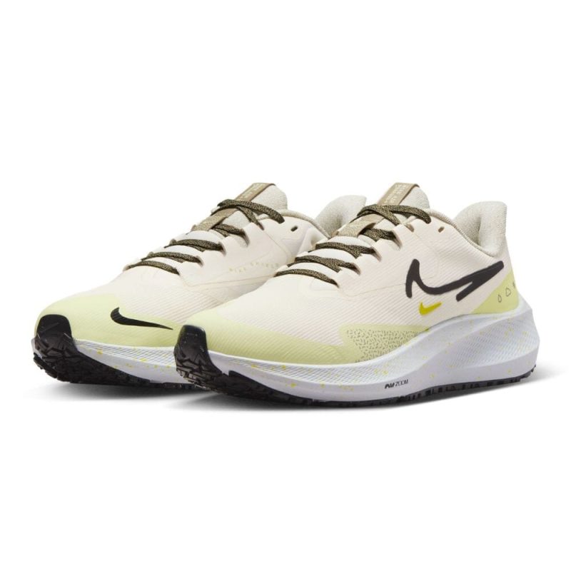 NIKE AURORA DO7626 100 04